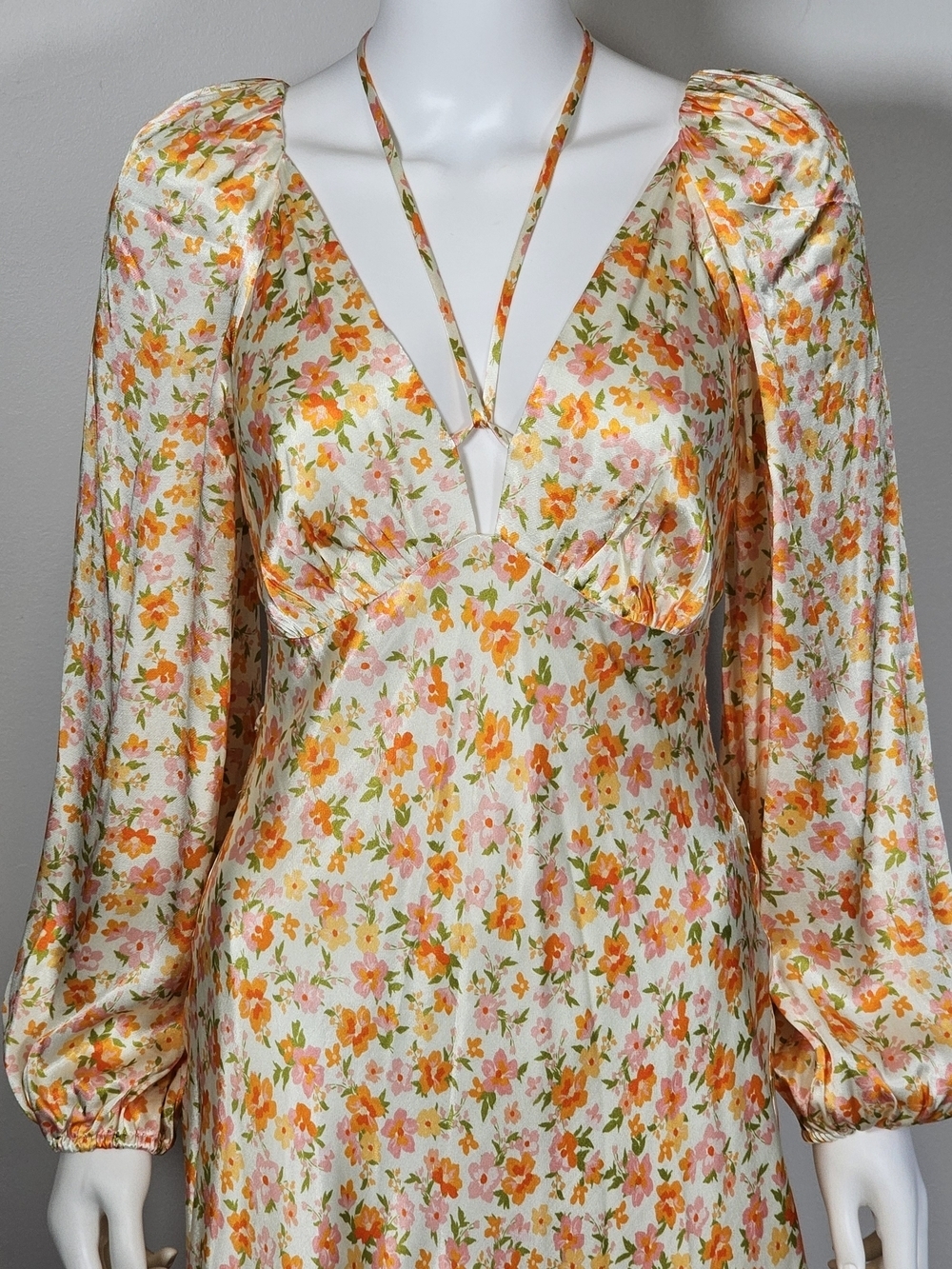 Ever New NWT Billie Satin Tie V-Neck Midi Dress in Fairlight Disty Floral Sz 8 - Picture 2 of 13